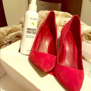 Size 9 ALDO shoes worn only once.